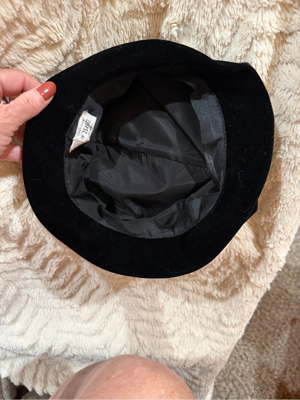 Classic Black Velvet Men's Hat